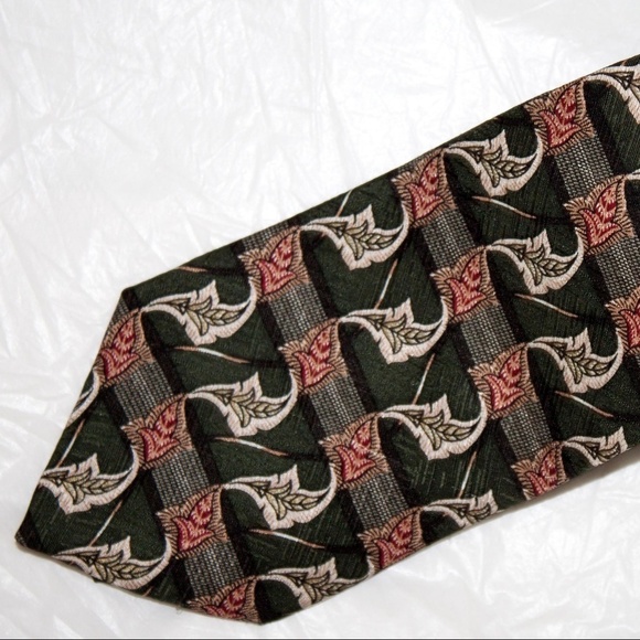 Geoffrey Beene Men's Tie - Picture 2 of 6